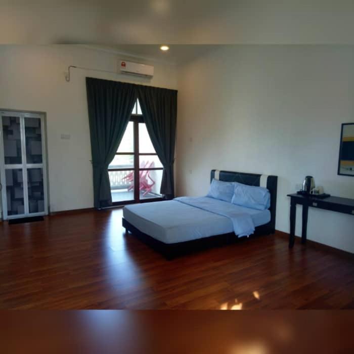 Andalus Beach Residence Marang Exterior photo